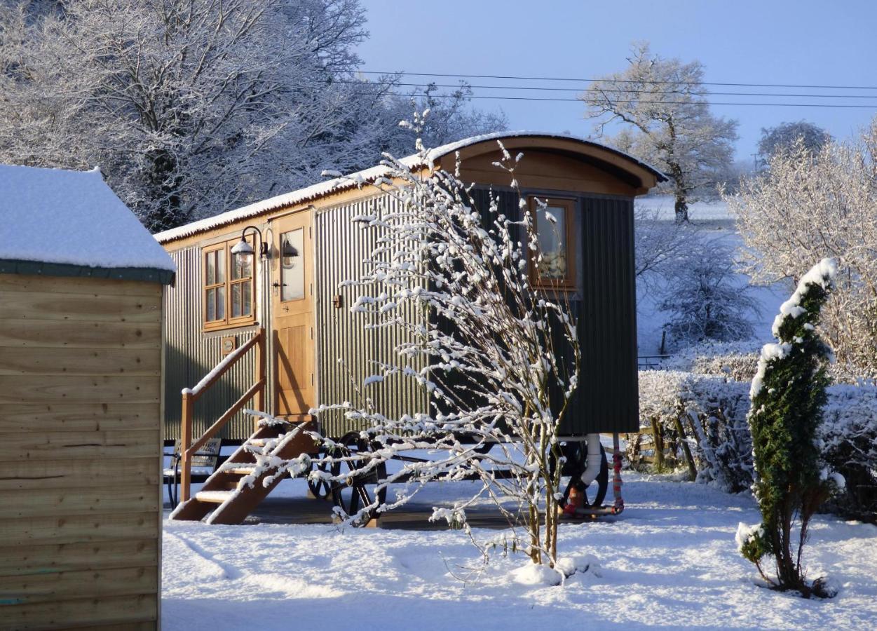 Woody'S Retreat Hotel Bolton by Bowland ภายนอก รูปภาพ